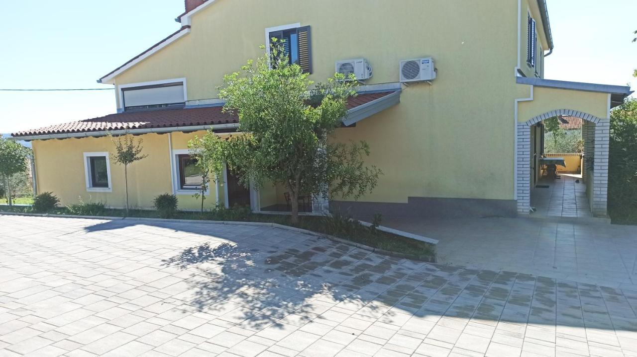 Ferienwohnung Apartma Montemoro Ankaran Exterior foto